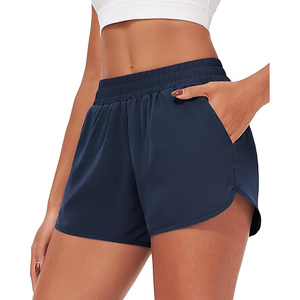 Shorts de sport pour femmes bleu marine en polyester respirant, bas de yoga à ourlet incurvé, taille haute, pour la course et le fitness - Product Image 1