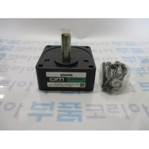 Tête d'engrenage Oriental Motor 3GN9K pour moteurs de machines - Product Image 1