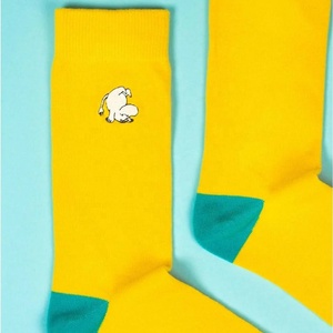 Nouvelle Arrivée Chaussettes Brodées Antidérapantes Confortables en Coton Peigné Longueur Ras du Cou Couleurs Personnalisables pour Hommes - Product Image 5