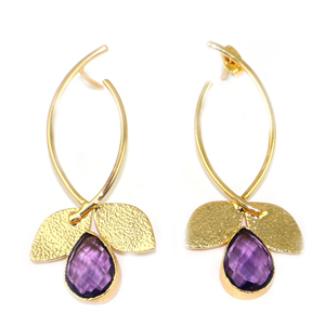 Boucles d'oreilles pendantes tendance en améthyste en forme de goutte d'eau, plaquées or 22 carats, pour femmes et jeunes filles, faites à la main, avec feuille texturée dorée et pierre précieuse - Product Image 1