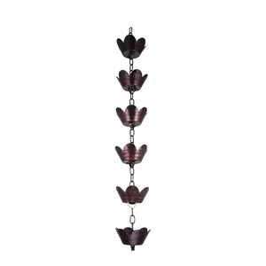 Chaîne de pluie élégante en métal pour les entrées de jardin et les murs extérieurs - Product Image 1