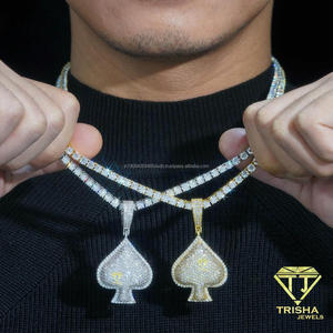 Pendentif en moissanite et diamant Iced Out Spade, fabriqué en argent sterling 925, avec un design de bijoux hip-hop de luxe. - Product Image 3