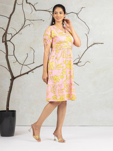 Robe midi pour femme à manches courtes, imprimé floral, taille naturelle, formelle, en georgette écologique, robe d'été - Product Image 4