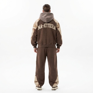 Ensemble de survêtement à capuche zippé pour homme, marron beige camouflage, coupe ample, empiècements contrastants, style streetwear, personnalisable OEM ODM, vente en gros - Product Image 2