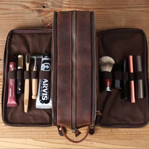 Precio al por mayor: Peine para el cabello de secado rápido, Bolsas de cosméticos de cuero para maquillaje, Almacenamiento elegante para productos de belleza, Bolsa de cosméticos de cuero de alta demanda - Product Image 1