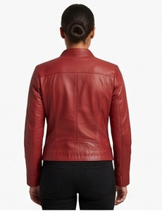 Veste en cuir rouge ajustée pour femme, col rabattu, style moto, coupe slim personnalisée, fermeture éclair intégrale, fournisseur en gros - Product Image 2