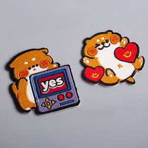 Étiquettes tissées personnalisées pour vêtements, découpe au laser irrégulière, étiquettes tissées tendance - Product Image 6