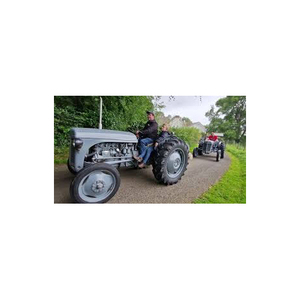 รถแทรกเตอร์ Massey Ferguson MF 385 ขับเคลื่อน 4 ล้อ ขาย - Product Image 1