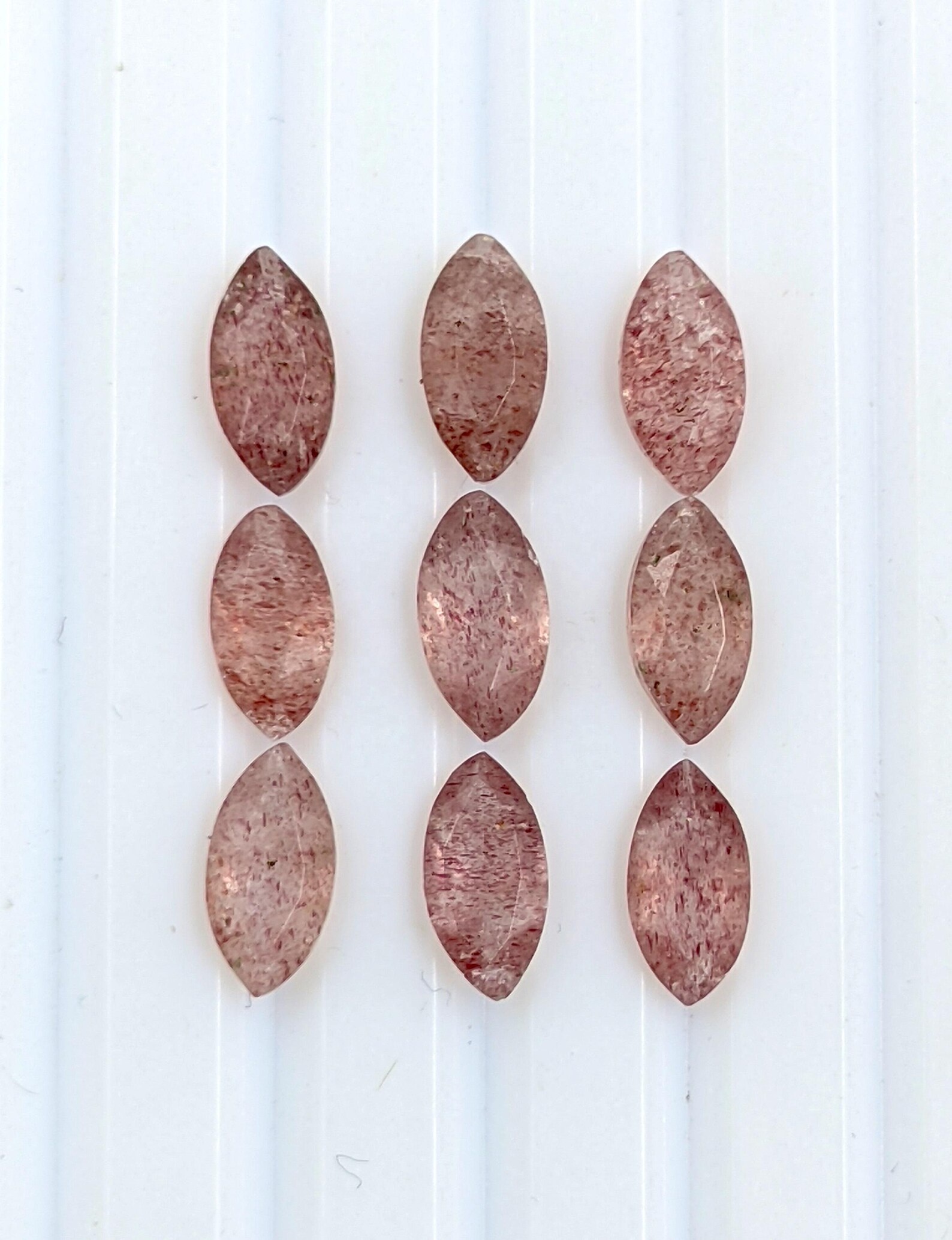 Identique à l'image