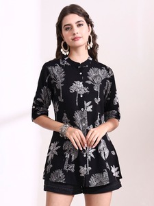 Proveedor de India: Blusa Elegante con Estampado Floral, Estilo Camisero, para Mujer, Moda de Verano o Estilo Urbano, Disponible para Suministro Mundial - Product Image 4