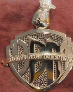 จี้เพชรโมอิสซาไนต์ VVS แบบสั่งทำพิเศษ ตัวอักษรเริ่มต้นตามต้องการ สไตล์ฮิปฮอปสุดหรู เงินแท้ 925 ชุบทอง ได้รับการรับรองจาก GCI IDGL ผ่านการทดสอบเพชร - Product Image 1