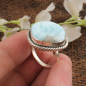 Bague carrée en argent sterling 925 avec larimar naturel taille brillant, sertie clos, pierre précieuse bleue, faite à la main, cadeau classique pour femme, idéale pour mariage - Product Image 5