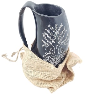 Jarra de Cuerno Tradicional Rústica Hecha a Mano con Acabado Pulido y Duradero para Cerveza, Vino y Bebidas Frías, para Bar, Pub y Uso Doméstico - Product Image 1