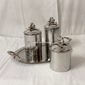 Ensemble de boîtes à épices en métal martelé doré avec plateau, contenants de rangement de cuisine vintage étanches, boîtes cylindriques artisanales - Product Image 5