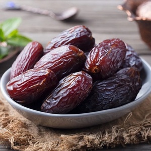 Dattes séchées Medjool au goût naturellement sucré, texture moelleuse et saveur riche pour les marchés de détail, d'épicerie et de services alimentaires - Product Image 3