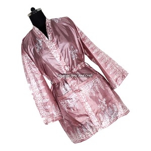 KS013 Kimono Corto de Seda Bohemio Vintage, Estilo Boho Gitano, Hecho con Seda de Sari Reciclada, Túnica Corta, Ropa de Dormir para Mujer - Product Image 5