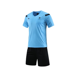 Tenues de football tendance entièrement personnalisables, ensembles de football en gros, vêtements de football confortables, fabrication professionnelle, prix abordable - Product Image 1