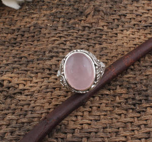 Bague en argent sterling 925 avec quartz rose naturel, artisanale, style classique, bijoux pour femmes, cadeau romantique - Product Image 1
