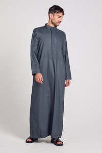 Wholesale <b>Men</b> <b>Thobes</b> Manufacturer OEM Services Summer Modern 2024 Embroidered Islamic Thobe Jubbah <b>for</b> <b>Men's</b> - Product Image 2