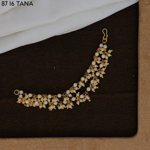 Venta al por Mayor de Pendientes de Cadena con Perlas para Mujer, Estilo Punk, Cadena Larga Chapada en Oro Tana, a la Moda - Product Image 1