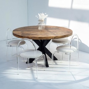 Table à manger Vandana Zentrix Lyra en bois de manguier avec un design contemporain solide et fait main - Product Image 1