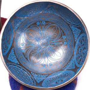 Cuenco Tibetano Premium con Tallado de Mandala de Loto en el Interior – Cuenco de Sonido Hecho a Mano en Nepal - Product Image 2