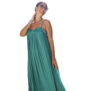 Nouvelle arrivée Robe longue de soirée en satin sans manches à col halter, coupe évasée, écologique, pour femmes - Product Image 1