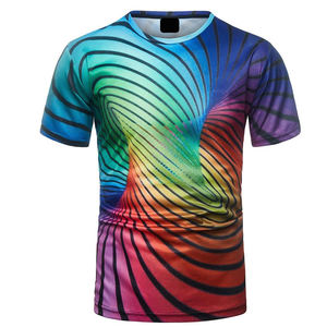 เสื้อยืดกีฬาไล่เฉดสีแดงและกรมท่าสำหรับผู้ชาย พิมพ์ลายแบบระเหิดตามสั่ง ระบายอากาศได้ดี แขนสั้น คุณภาพสูงสำหรับสวมใส่ในชีวิตประจำวัน - Product Image 2