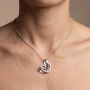 Collar con Colgante de Diamantes en Forma de Corazón Entrelazado Moderno, Plata de Ley 925, Joyería de Lujo para Mujer, para Fiestas, Regalo de Novia, Elegante para Uso Diario - Product Image 3
