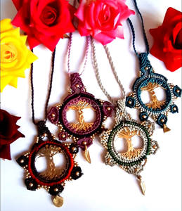 Collar de macramé de labradorita, Forma libre de grado Natural genuino con pequeñas cuentas de latón, hilo hecho a mano ajustable para regalo de deshierbe - Product Image 2