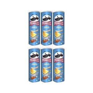 Chips crujientes Pringles Premium con sal y vinagre, explosión de sabor picante con un ligero crujido y un sabor intenso. - Product Image 2