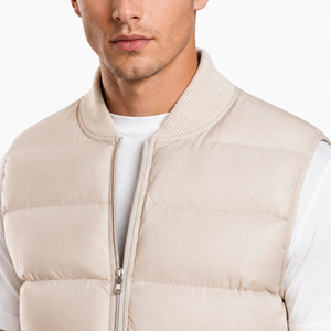 Chaleco Acolchado Impermeable Beige para Hombre, Cuello Alto, Cierre de Cremallera, Ligero, Sin Mangas - Product Image 5