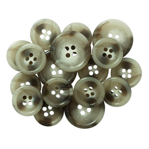 Botones de Cuerno de Búfalo Hechos a Medida en Color Marrón, Ideales para Sastres y Confeccionistas, Perfectos para Tiendas de Botones y Adornos - Product Image 4