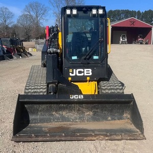 Chargeuse compacte sur chenilles d'occasion JCB 3TS-8T avec godet pour travaux agricoles et de construction - Product Image 1