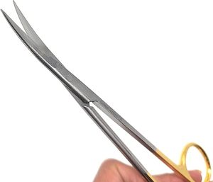 กรรไกรไอริสเป็นเครื่องมือผ่าตัดที่มีความแม่นยำสูง ใช้สำหรับการตัดที่ละเอียดอ่อนในกระบวนการผ่าตัดขนาดเล็ก ได้รับการรับรองมาตรฐาน ISO - Product Image 3