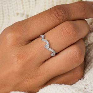 Anillo de banda ondulada con racimo de diamantes de corte redondo de moissanita Creative Craft para mujer, plata 925 original, joyería fina premium para ella. - Product Image 3