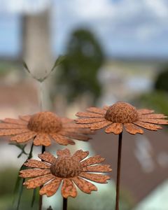 Piquets de jardin en aluminium style simple, motif marguerite, décoration extérieure, design rustique pour cour et patio, 13-15 cm - Product Image 6