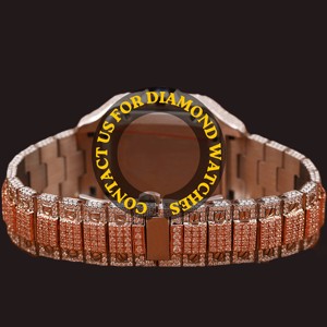 Montre-bracelet pour homme élégante et attrayante, avec un boîtier carré en moissanite bicolore, des chiffres romains et un cadran en verre aux caractéristiques tendance - Product Image 3