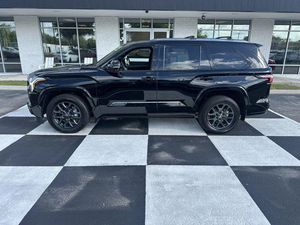 NEW 2024 CAMRY LE TRD BLACK 3.5L 10KM V6 16V 5 SEATERS AUTOMATIC TRANSMISSION LEFT STEERING TURBO LIGHT INTERIOR R21 Leather - Product Image 5