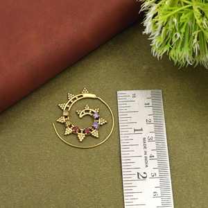 Boucles d'oreilles créoles soleil et lune dorées, boucles d'oreilles pendantes célestes en pierres colorées, bijoux ethniques bohèmes - Product Image 2