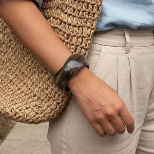 Resin Bangles <b>Bracelet</b> Eco-Friendly Sculpted Design Round Shape Customized Color Women's Jewelry Fashion Best Bangles - Product Image 4