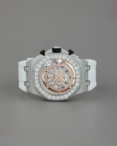 Reloj de Lujo Personalizado Fabricado en India con Moissanita para Hombre, Reloj de Pulsera de Cuarzo de Acero Inoxidable con Diamantes Completos, Disponible para la Venta - Product Image 1