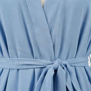 Nuevos diseños de abayas personalizadas para damas, con mangas de murciélago, para mujeres musulmanas, ropa modesta, alta calidad, venta al por mayor de fábrica. - Product Image 4