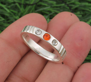 Anillo de Eternidad Clásico de Plata de Ley 925 con Cuarzo Blanco y Naranja Natural, Anillo de Piedras Preciosas Coloridas Hecho a Mano para Mujer - Product Image 2