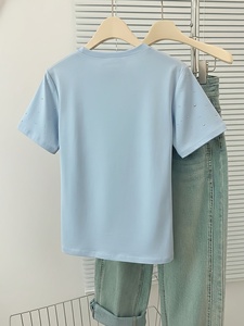 เสื้อยืดคอกลมแขนสั้นสีฟ้าอ่อนลำลองสำหรับผู้ชาย ลายเรียบ ทรงหลวม ผ้าฝ้าย 100% โลโก้ด้านหน้า ระบายอากาศได้ดี - Product Image 6