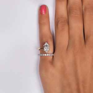 Anillo de banda abierta con corte marquesa alargado de 2.01 CT, cultivado en laboratorio, diseño único para mujer, con oro macizo de 14K, para regalo de promesa nupcial para ella. - Product Image 4