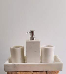 Ensemble de salle de bain en résine Swirl, 4 pièces, personnalisé pour la maison, distributeur de savon, porte-brosse à dents, plateau de toilette, au meilleur prix de gros - Product Image 1