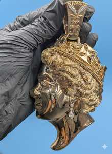 Colgante de Moissanita Diamante Reina Isabel Chapado en Oro Amarillo Plata 925 Colgante Hip Hop Bicolor Personalizado de Alta Gama - Product Image 5