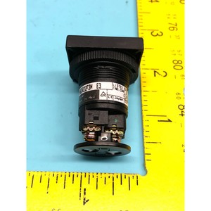 2 AMAT 3300-02695 Tuyau FTG 1/2 MPT X 5/8 Tube - Équipements et Pièces Semi-conductrices Globales de Renommée Mondiale à Confiance - Product Image 3