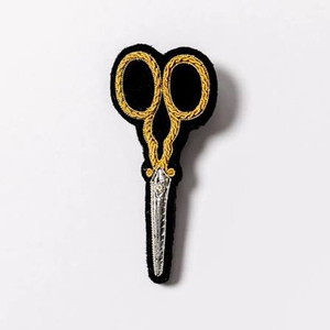 Handmade Embroidered Patch with Beads Red Carrot Shape Pin on Nonwoven Felt Fabric Decor <b>Flower</b> Lace <b>Applique</b> for Gifts - Product Image 4